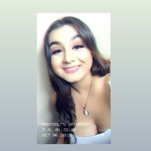 Meet your Posher, Marisol